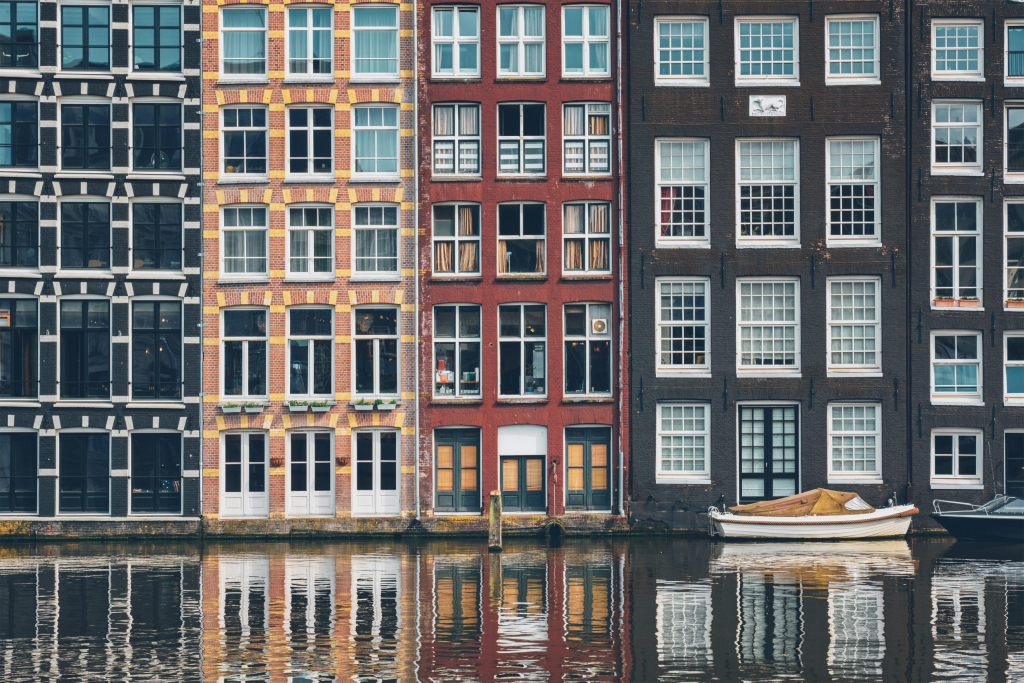 Energy communities powering the Netherlands _SsuCxPa3ABE-unsplash
